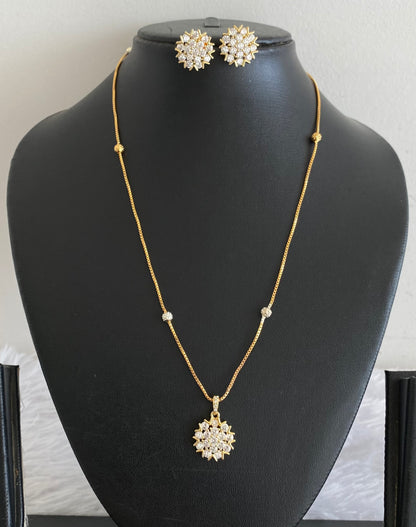 Gold tone 18 inches chain with two tone pendant set dj-54026
