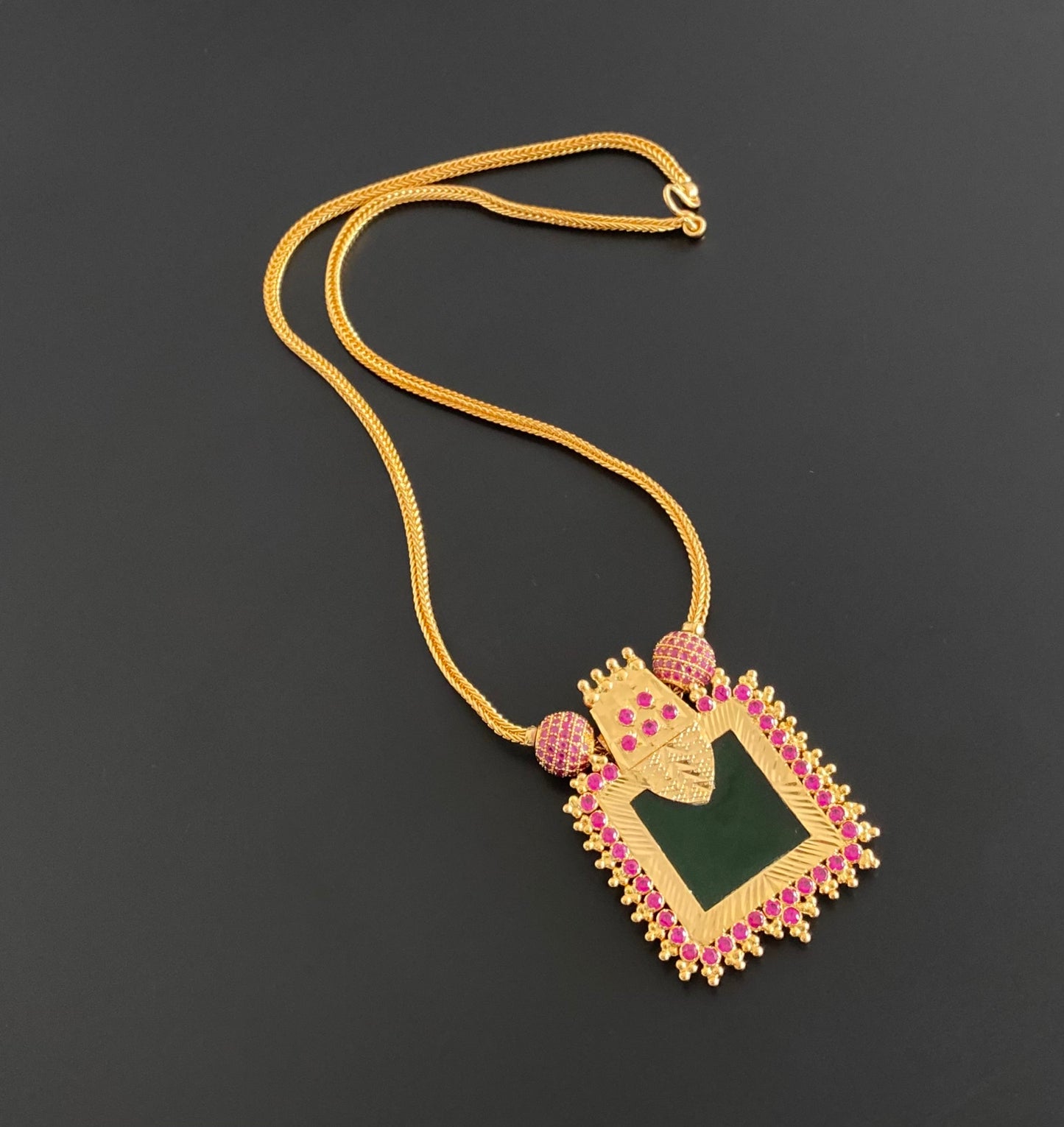 Gold tone pink-green stone kerala style necklace dj-54448