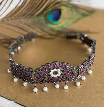 Black finish precious kemp-green-white pearl peacock waist band dj-51761