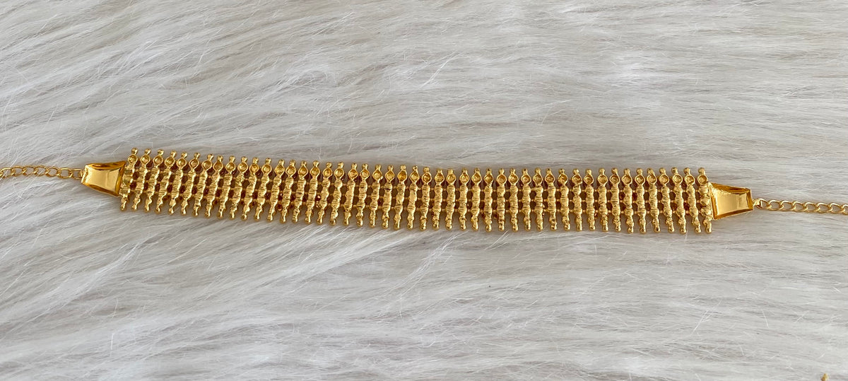 Gold tone ad pink stone elakka thali choker necklace dj-55107