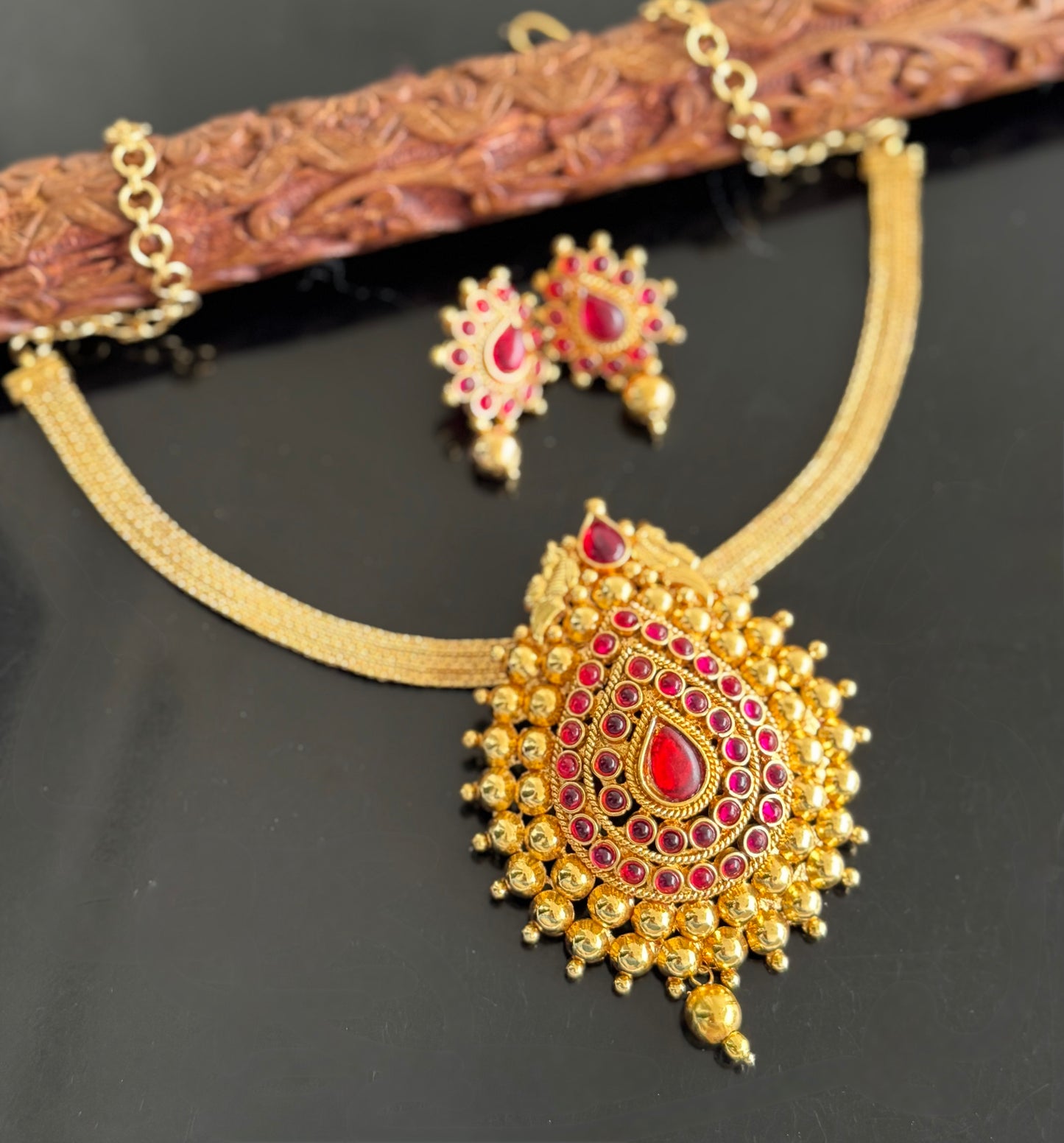Antique gold tone Kemp Peacock Necklace Set dj-51109