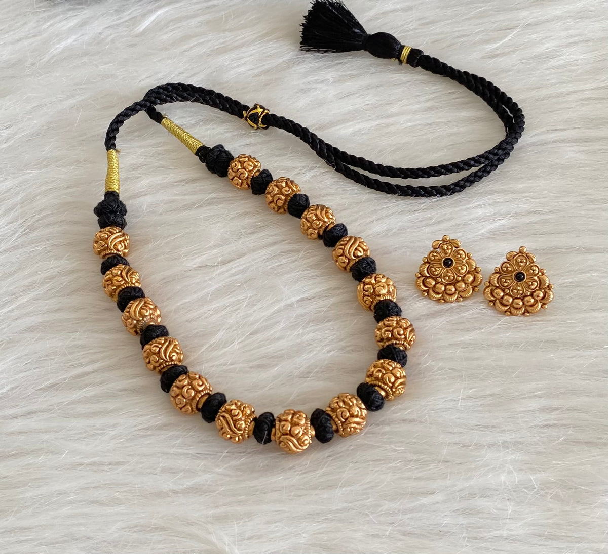 Antique gold tone black thread nakshi beaded necklace set dj-54951