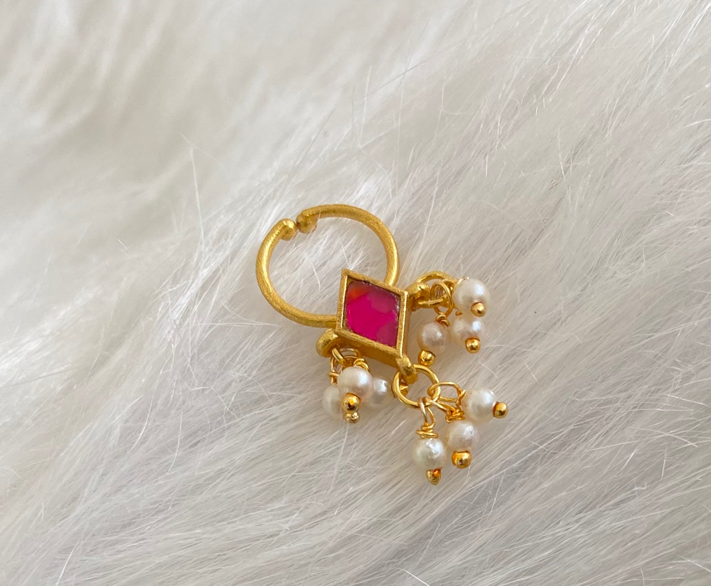 Gold tone pink stone pearl nose pin/bulakku dj-53823