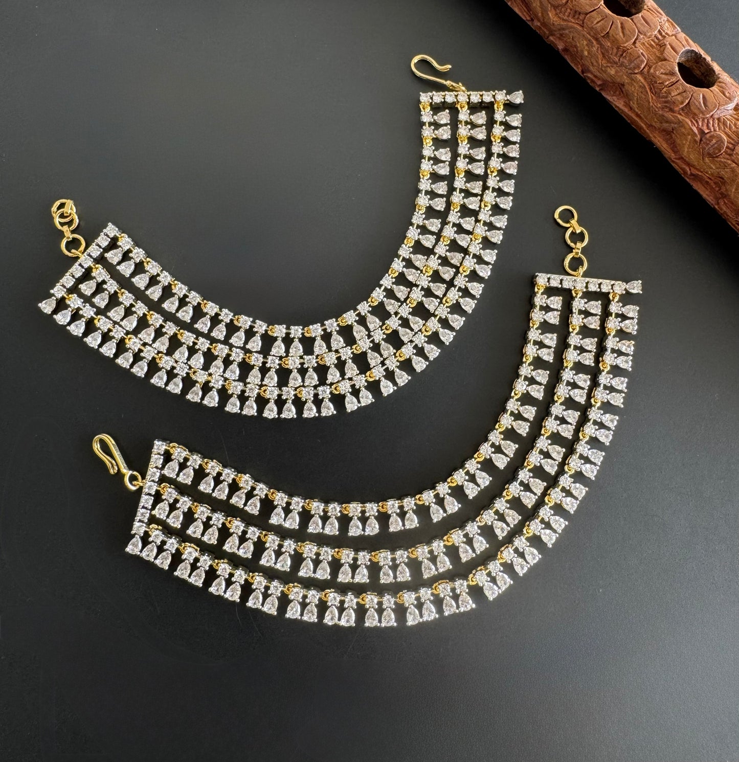 Two tone cz white stone triple layer ear side chain dj-51360