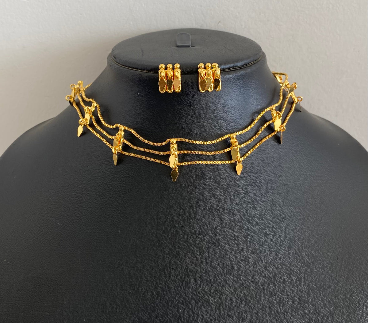 Gold tone kerala style elakka thali layer choker necklace set dj-55089