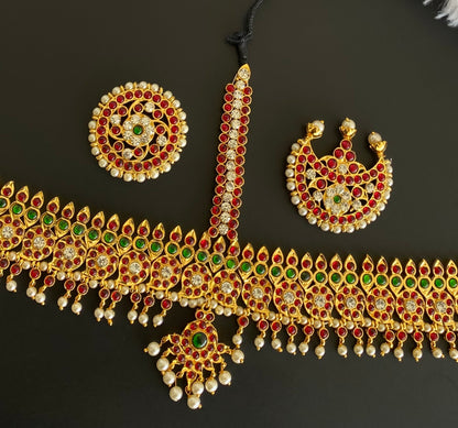 Gold tone kemp-green-white pearl beaded mango tikka dj-53644