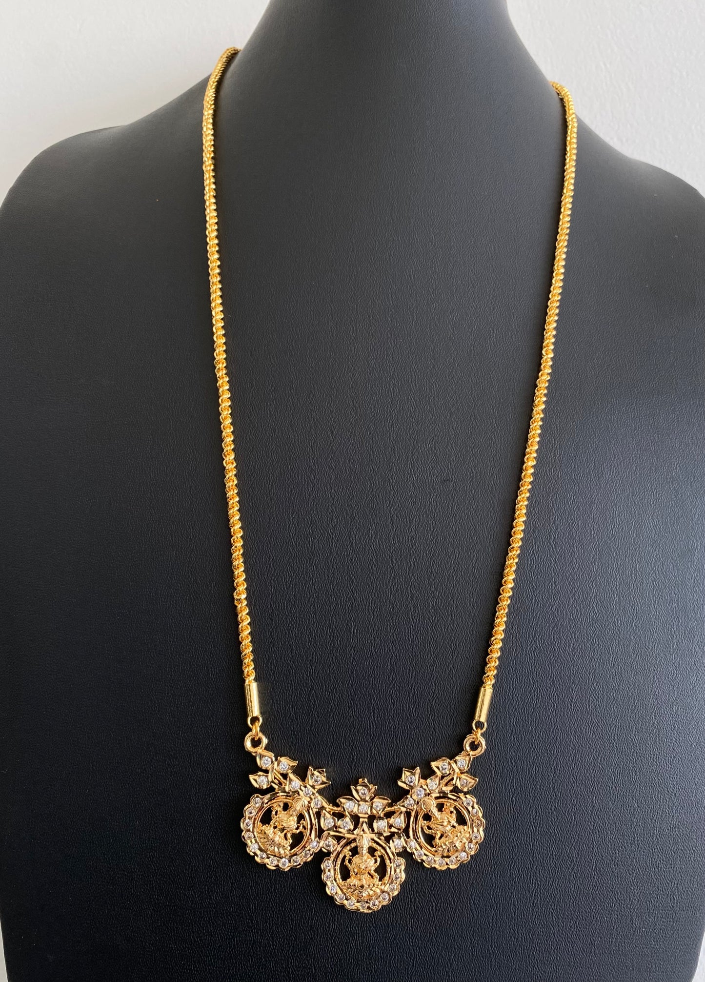 Gold tone white stone lakshmi pendant with chain dj-53253