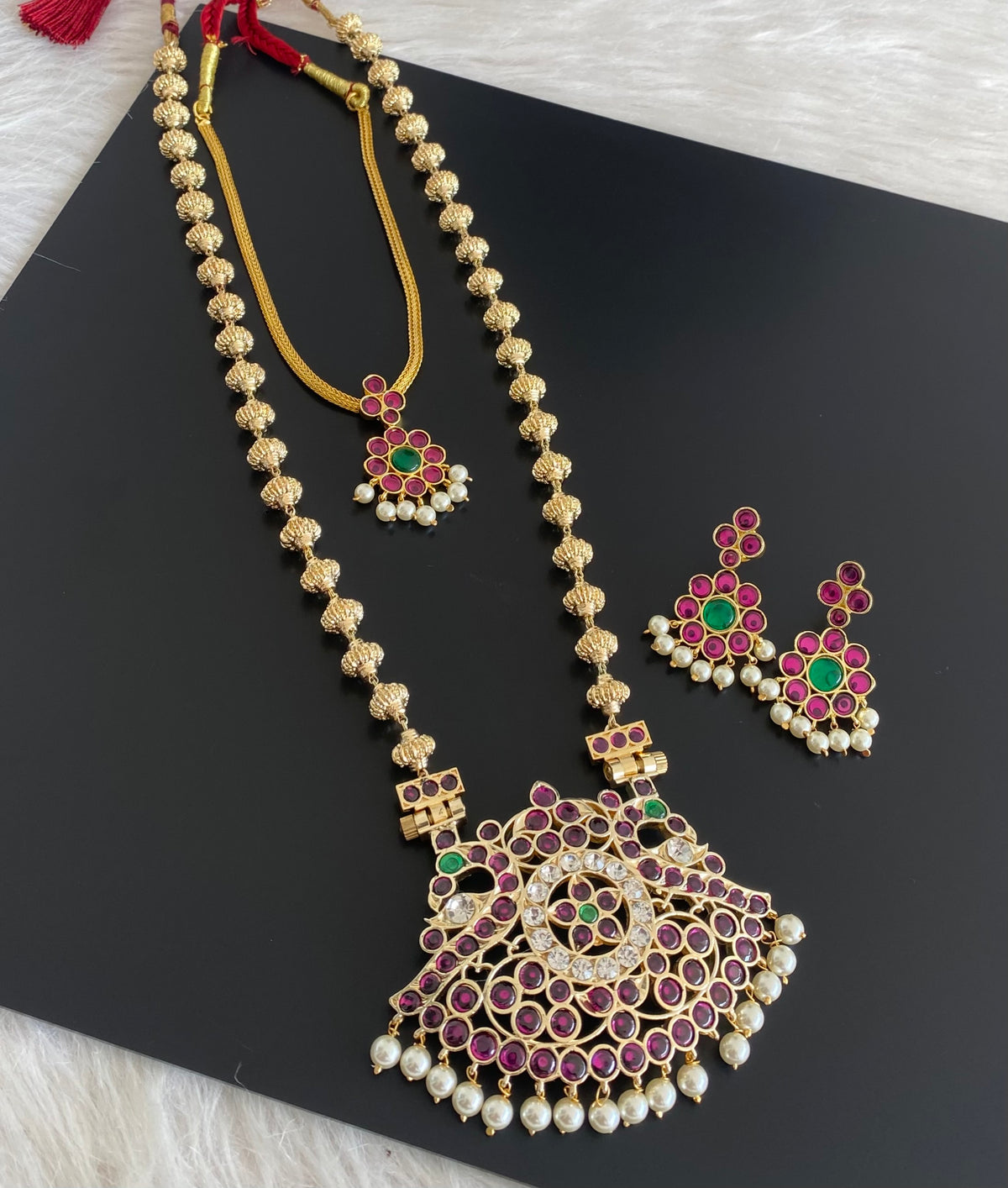 Gold tone precious kemp-green-white pearl peacock nakshi beaded combo set dj-54940