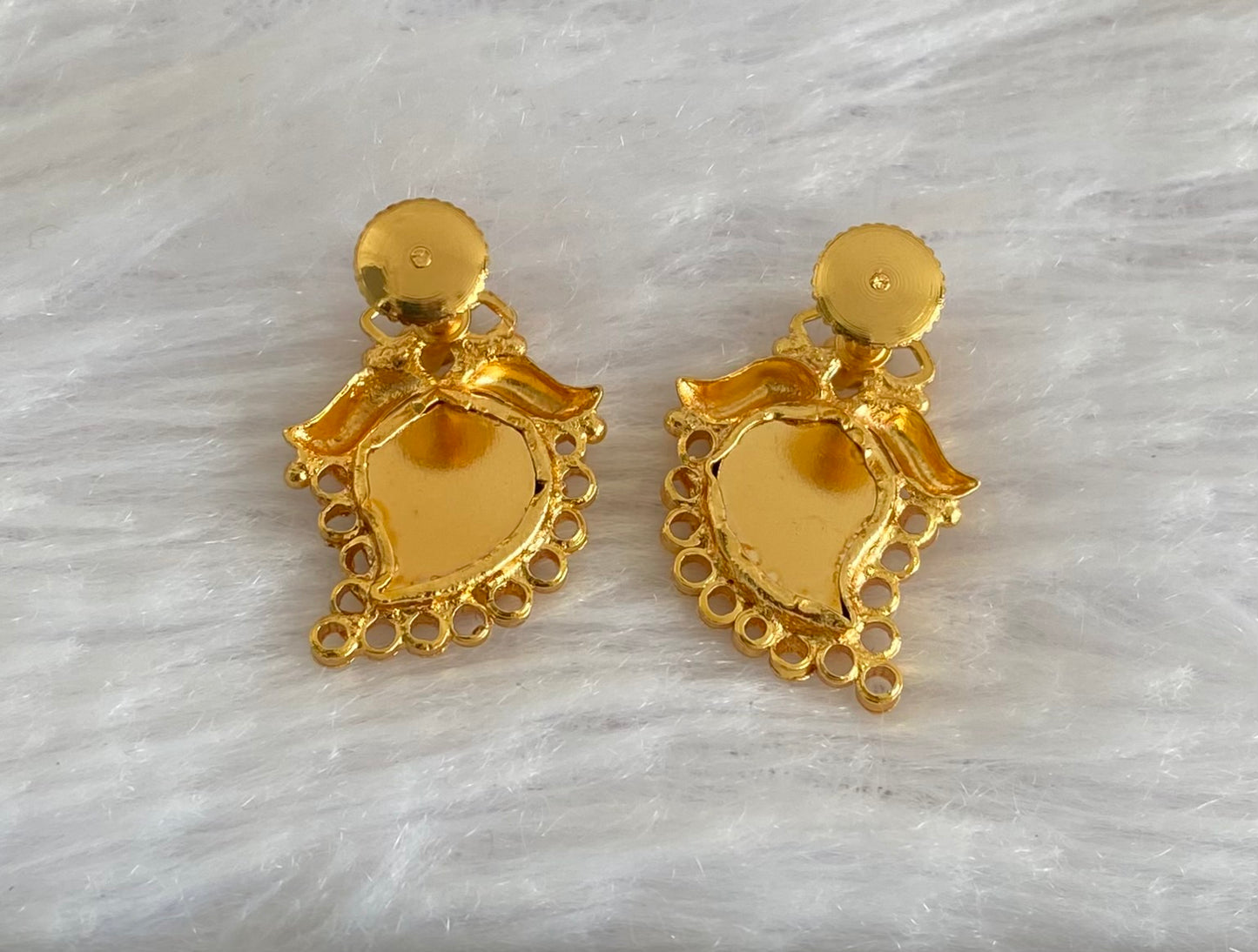 Gold tone red-white stone mango kerala style stud/earrings dj-53114
