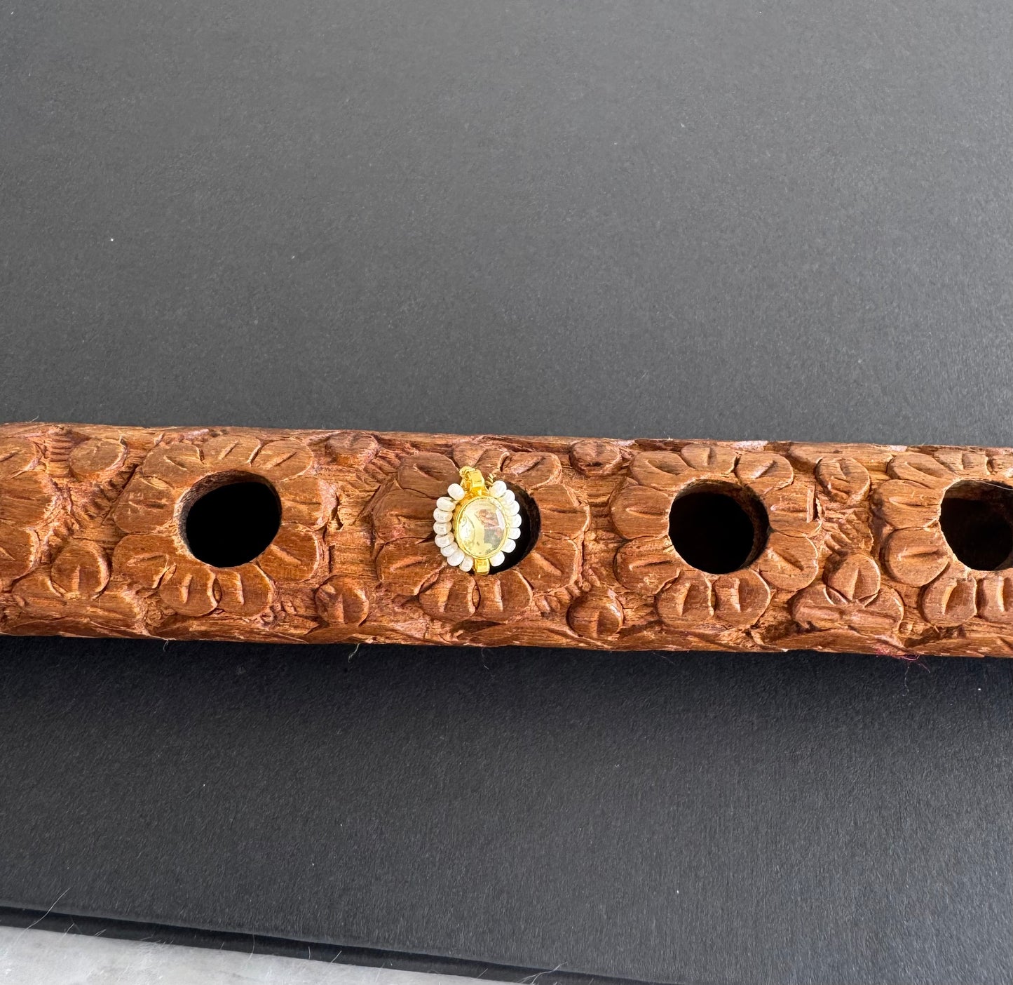 Gold tone white pearl oval kundan jadau flower Nose Pin Dj-51428