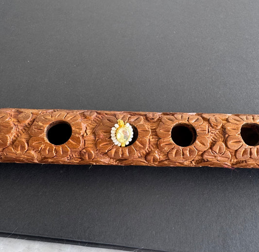 Gold tone white pearl oval kundan jadau flower Nose Pin Dj-51428