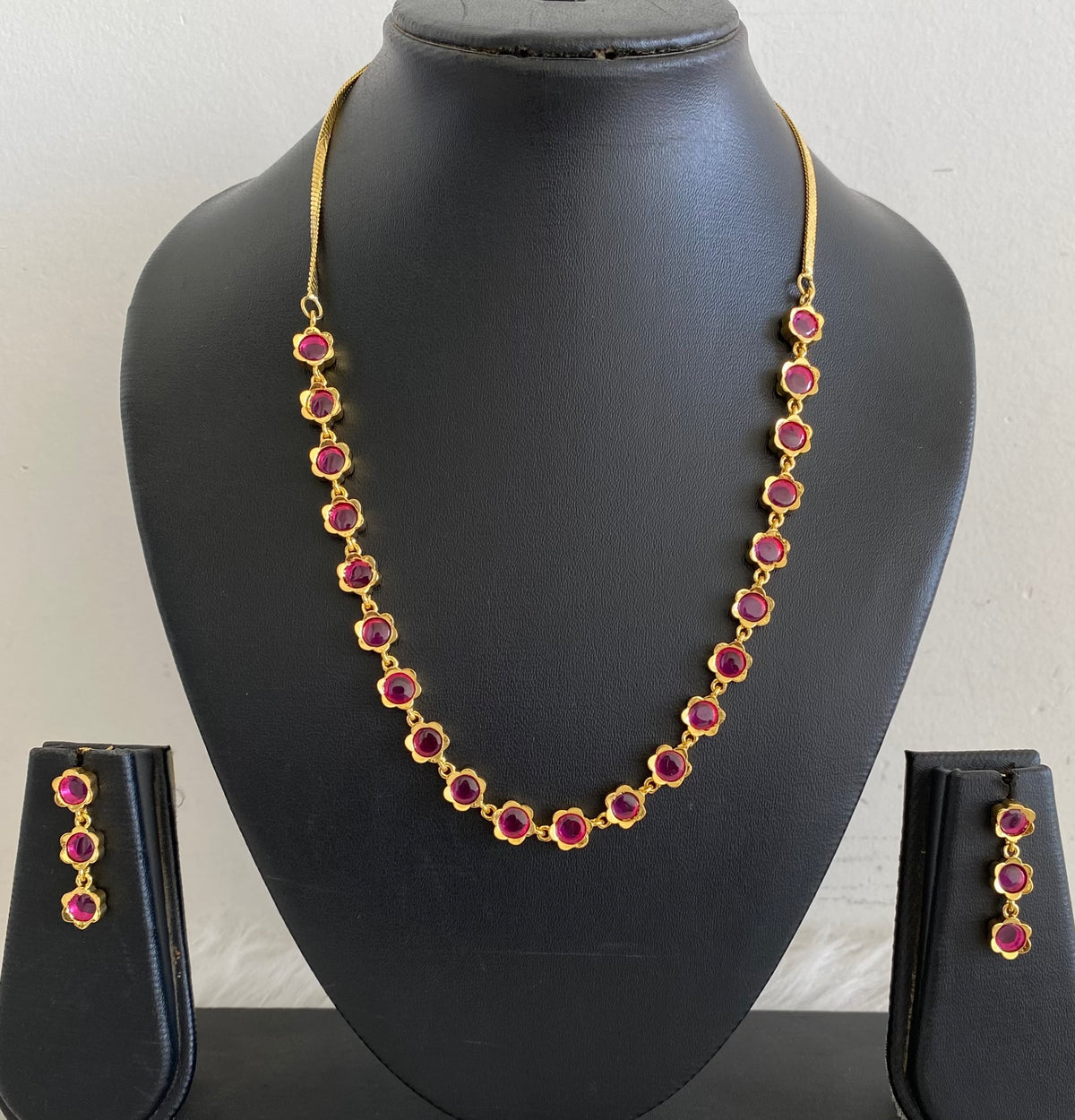 Gold tone rani pink stone necklace set dj-54762