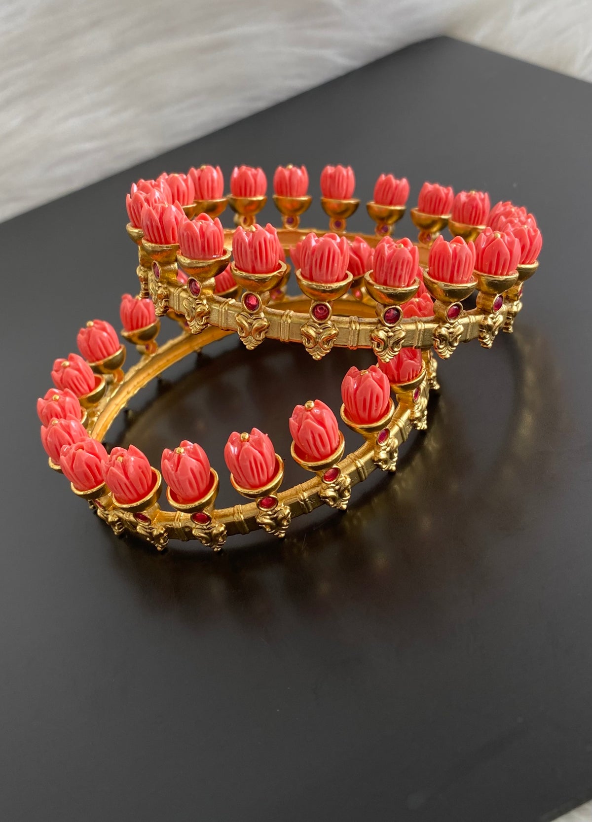 Antique gold tone pink tulip beaded bangles fits(2.4 for 2.6) dj-55160