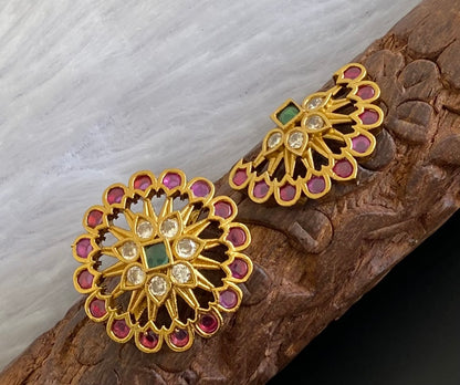 Antique gold tone small kemp-green-white flower sun moon hair jewel dj-53659