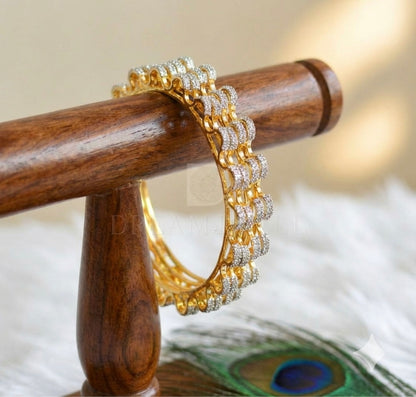 Two tone cz floral bangles(2.8) dj-27236