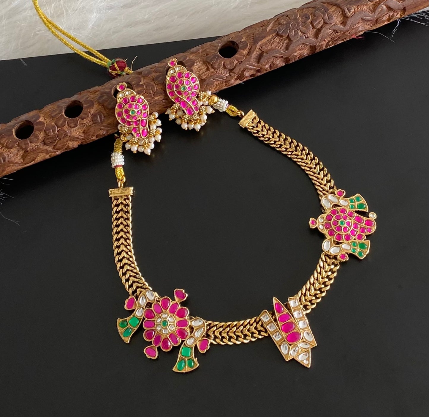 Antique gold tone jadau shri thirumal nama-shanku-chakra necklace set dj-54511
