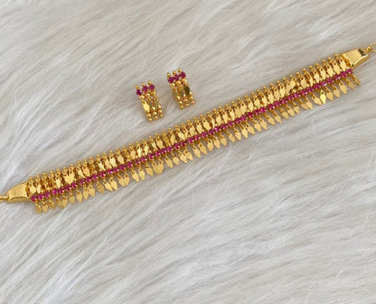 Gold tone ad pink stone elakka thali choker necklace set dj-55106