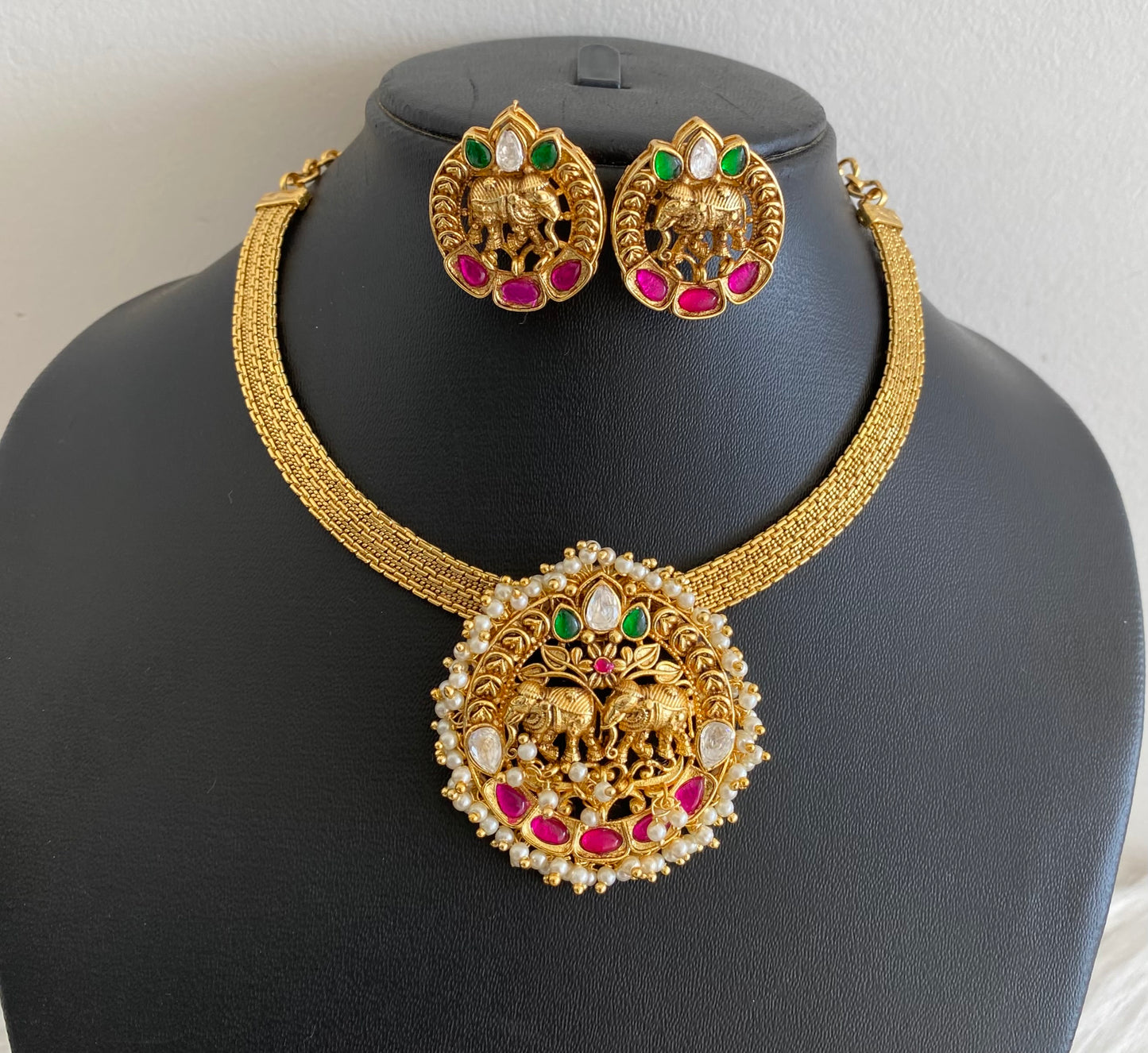 Matte finish elephant  pink-green-white kundan jadau choker necklace set dj-53855