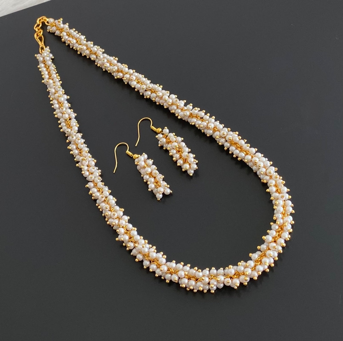 Gold tone pearl cluster necklace set dj-54971
