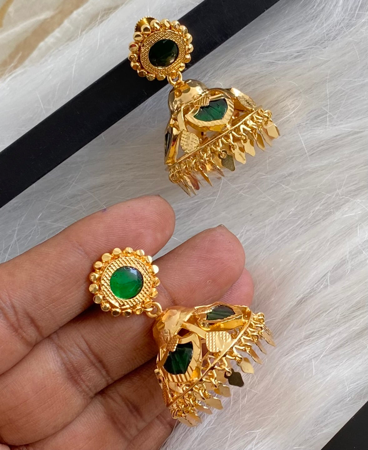 Gold tone elakka kerala style green 4 petals of palakka jhumkka dj-53921