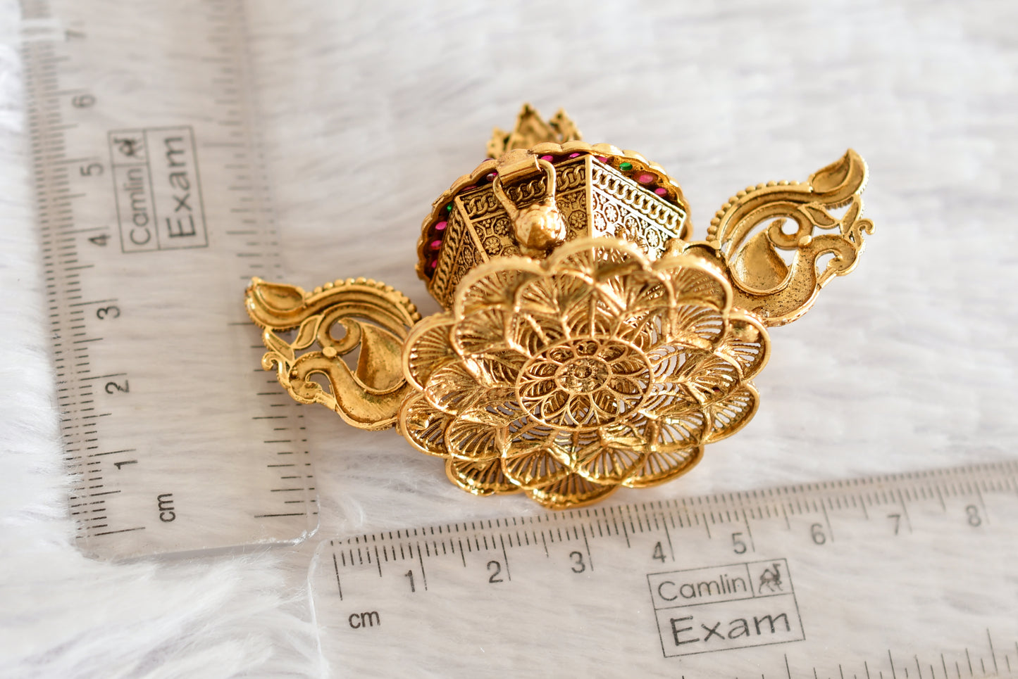 Antique gold tone kemp-green Ma Lakshmi kumkum box dj-52319