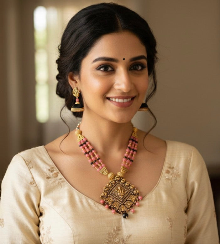 Antique gold tone Lakshmi Peach Pink Beaded Necklace Set -dj17516
