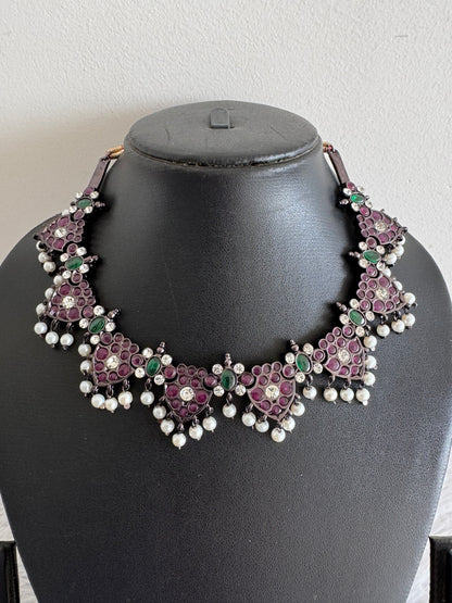 Black finish precious kemp-green pearl necklace dj-52285