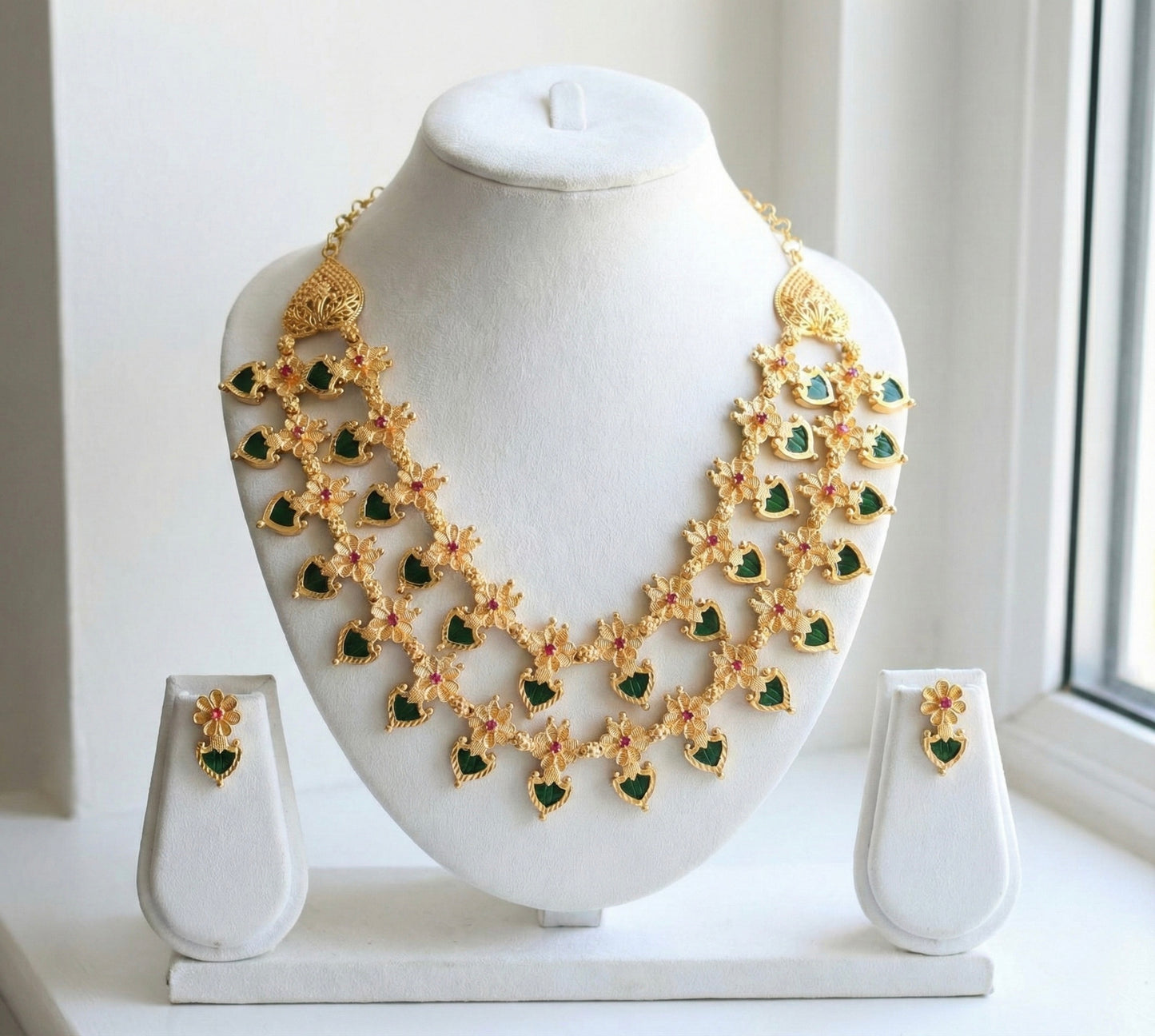 Gold tone pink stone Green palakka flower Kerala style double layer necklace set dj-41927