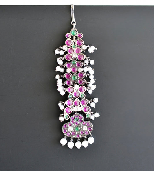 Black finish precious kemp-green-white pearl Shri Naagar moon tikka dj-52523