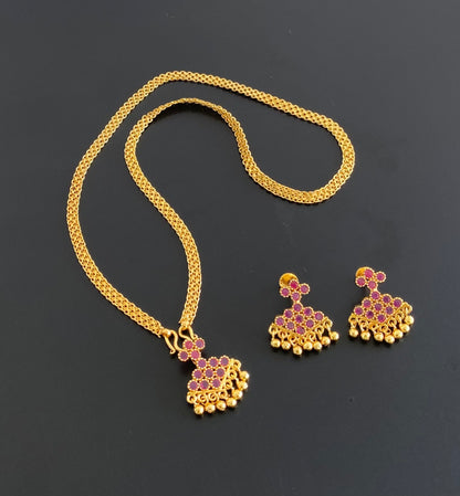 Gold tone 18 inches chain with rani pink stone pathakkam pendant set dj-54913