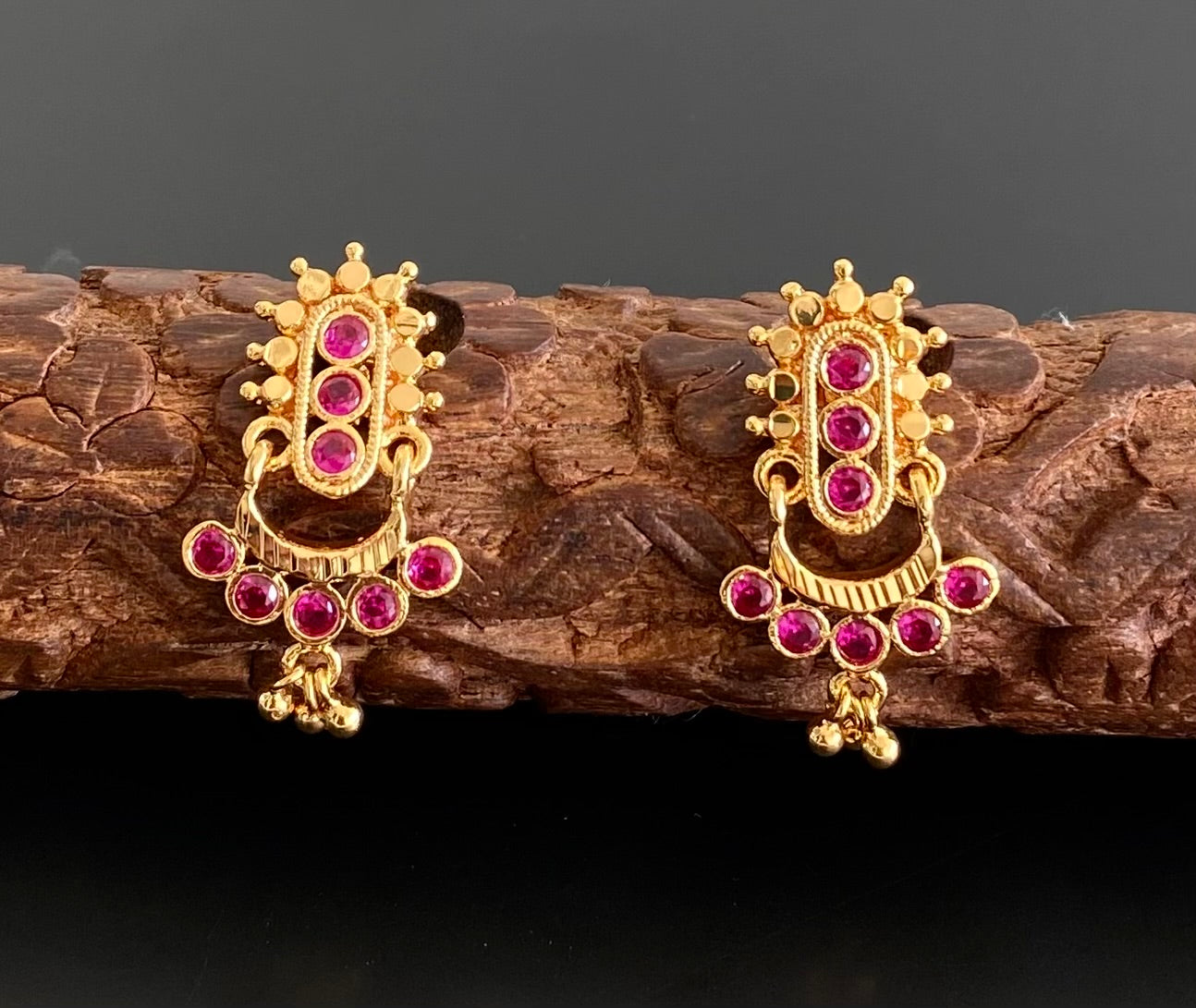 Gold tone pink stone earrings dj-53873