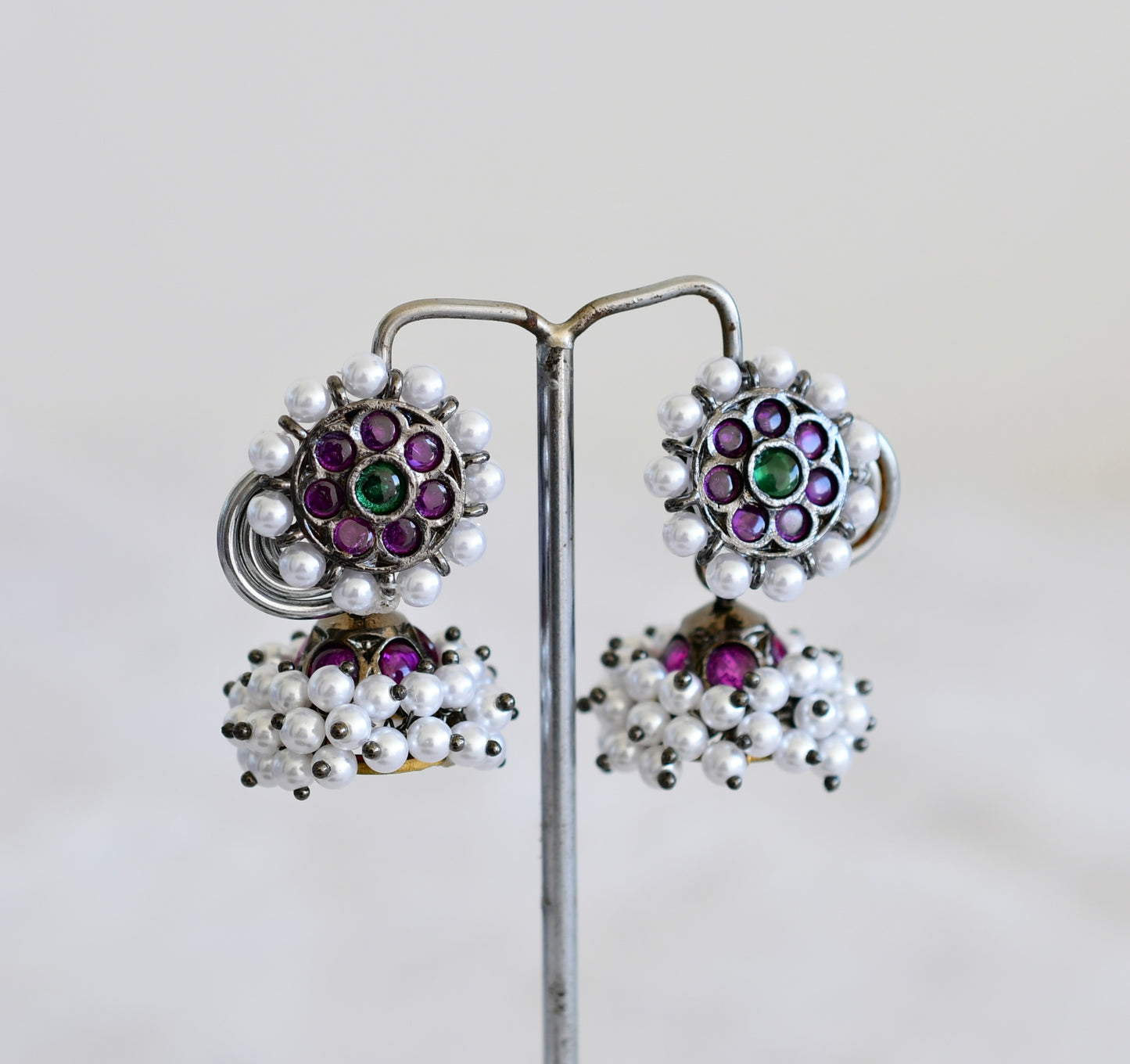 Black finish precious kemp-green pearl jhumkka dj-52521