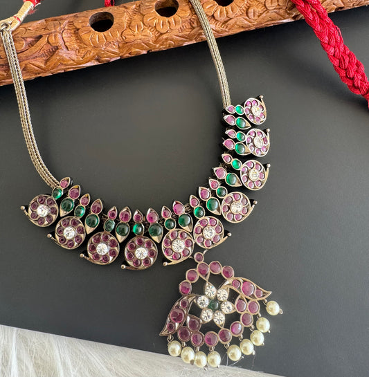 Black finish precious kemp-green pearl mango necklace Dj-51253