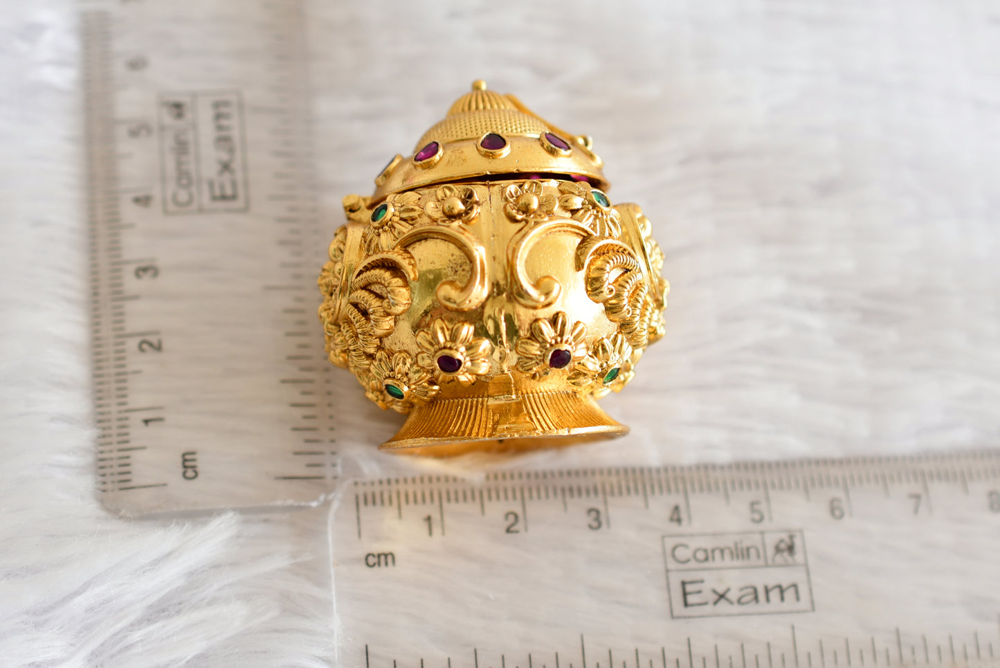 Antique gold tone kemp-green Lakshmi kumkum box dj-52312