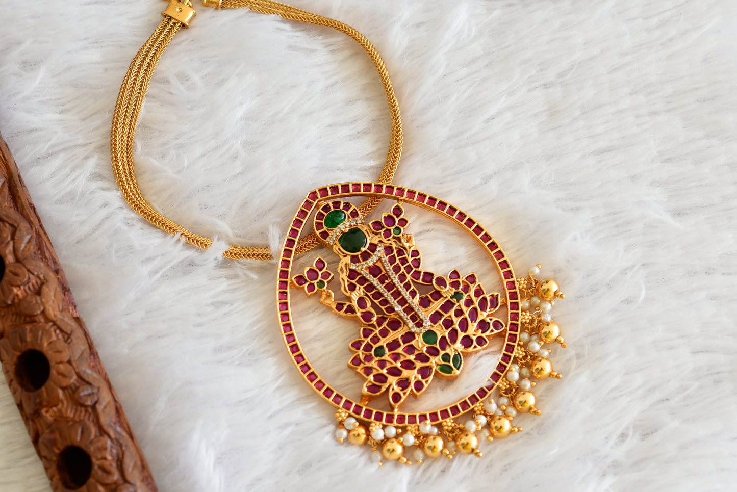 Matte finish kemp-green big Ma Lakshmi pendant necklace dj-51812