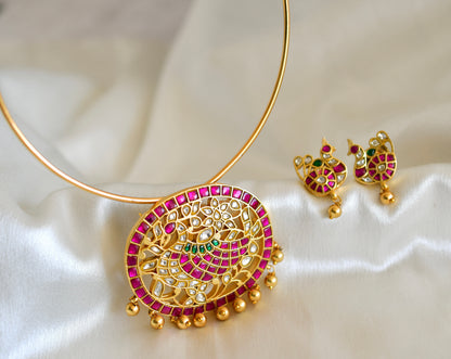 Matte gold tone pink-green kundan jadau big peacock pendant hasli necklace set dj-52600