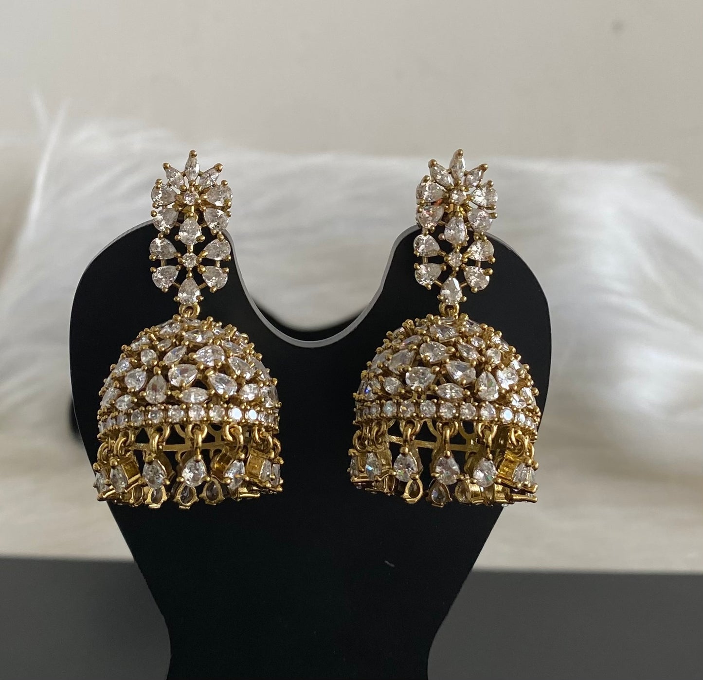 Dark antique gold tone flower white stone jhumkka dj-54647