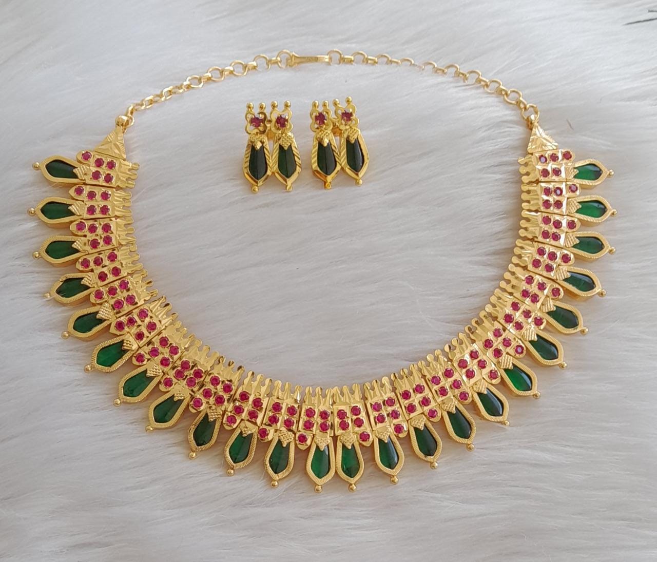 Gold replica ad pink-green nagapadam necklace set dj-27102