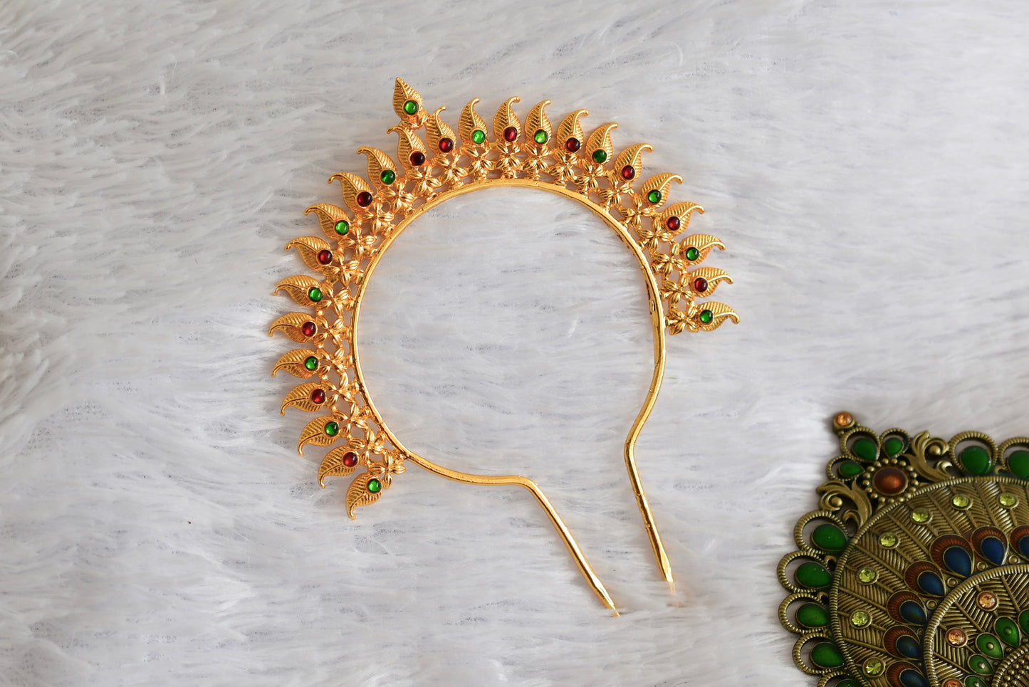 Gold tone kemp-green mango hair jewel/pin dj-52349