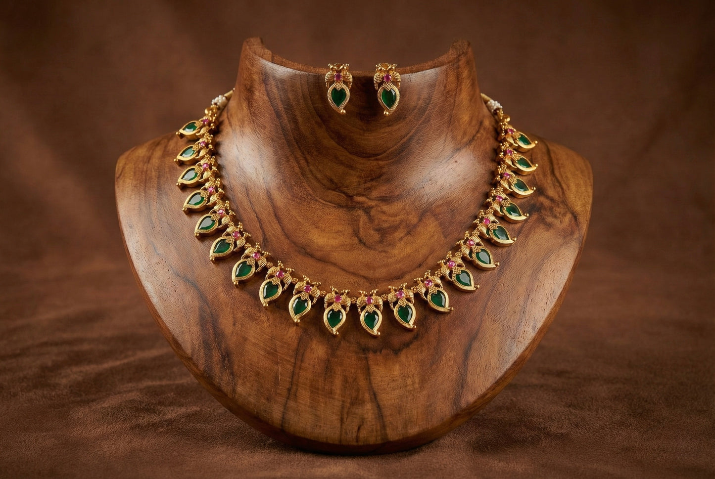 Matte finish ruby-green peacock mango necklace set dj-52411