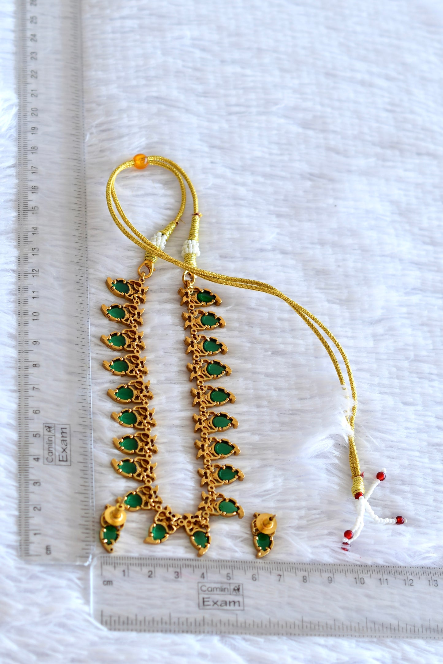 Matte finish ruby-green peacock mango necklace set dj-52411