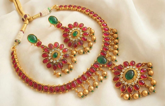 Matte finish Kemp-green flower necklace set DJ28067