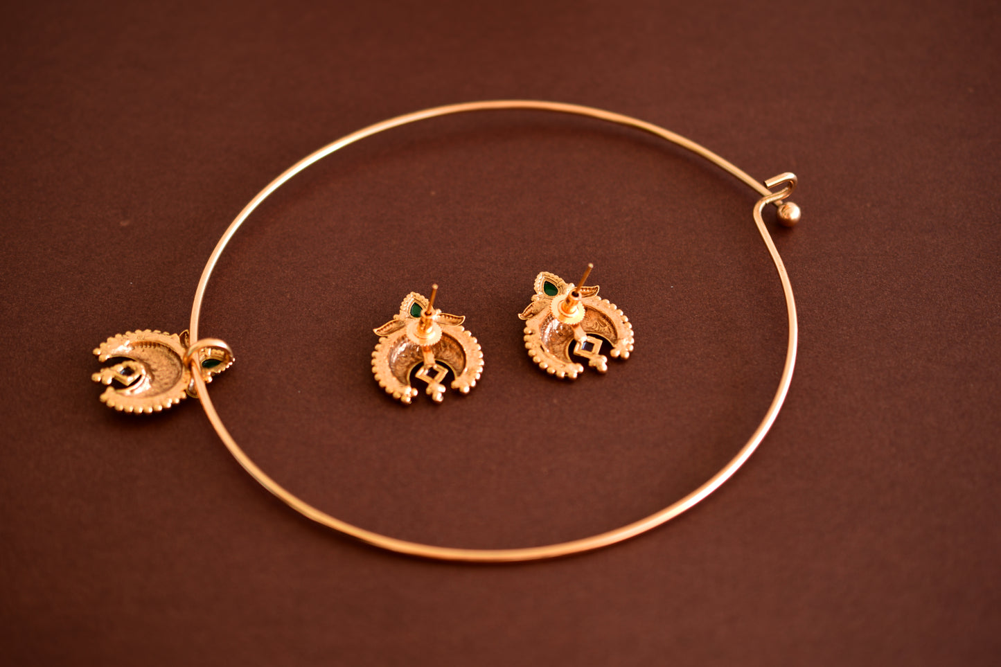 Antique gold tone kemp-green kante necklace set dj-52702
