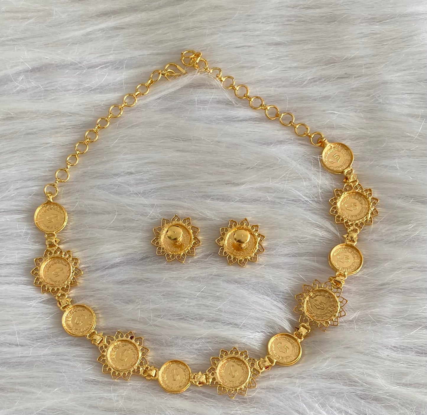 Gold tone pink stone lakshmi coin choker necklace set dj-54122