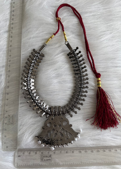 Black finish precious kemp pearl peacock necklace dj51026