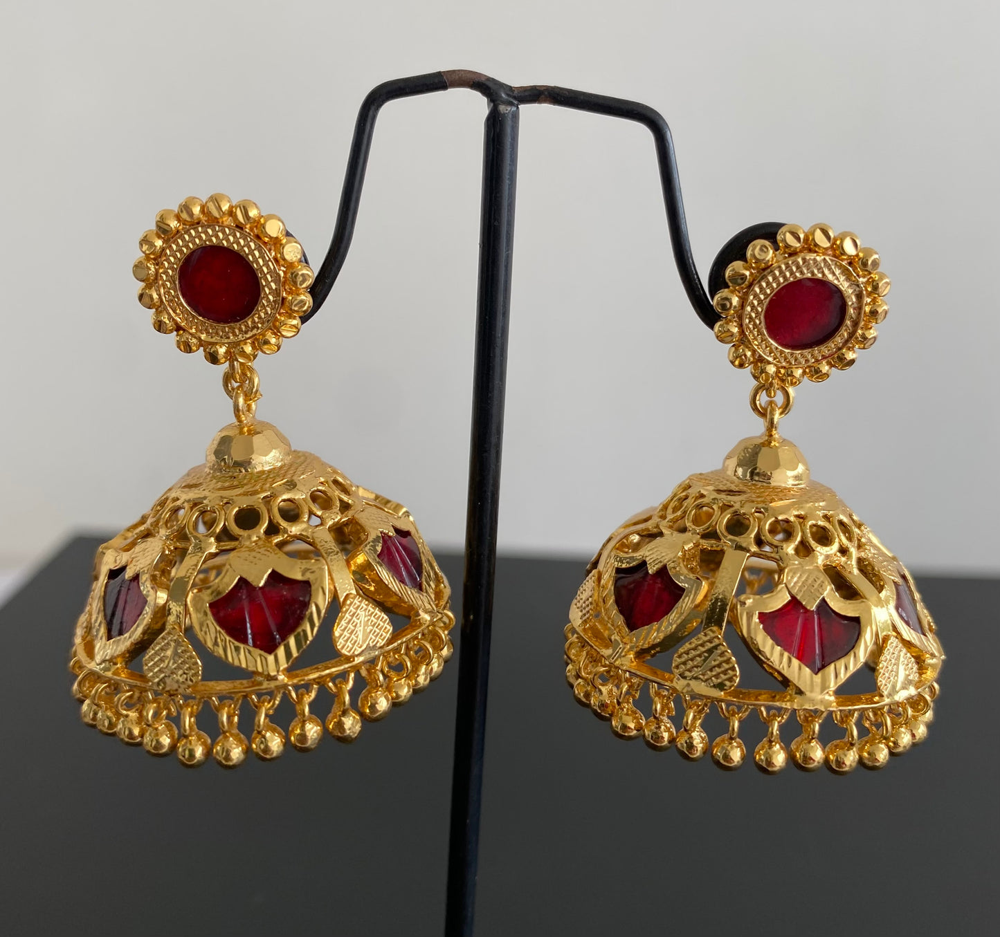 Gold tone kerala style red 6 petals of palakka jhumkka dj-53135