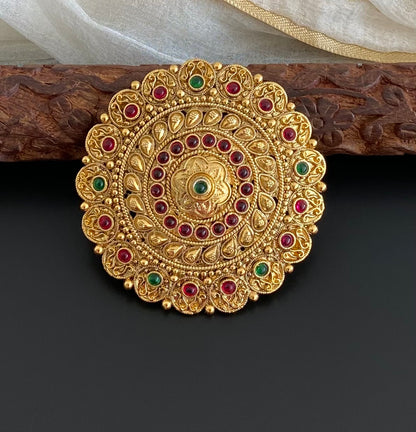 Antique gold tone kemp-green round hair jewel (rakodi) dj-53629