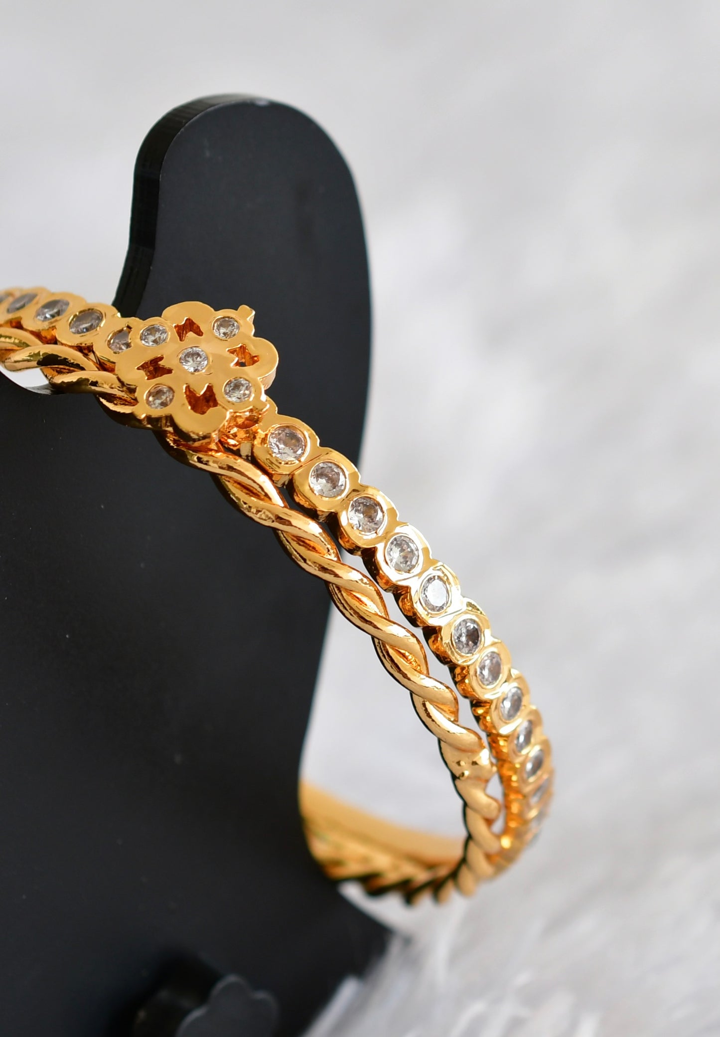 Gold tone AD white flower 2 pc bangle set (2.4) dj-51788