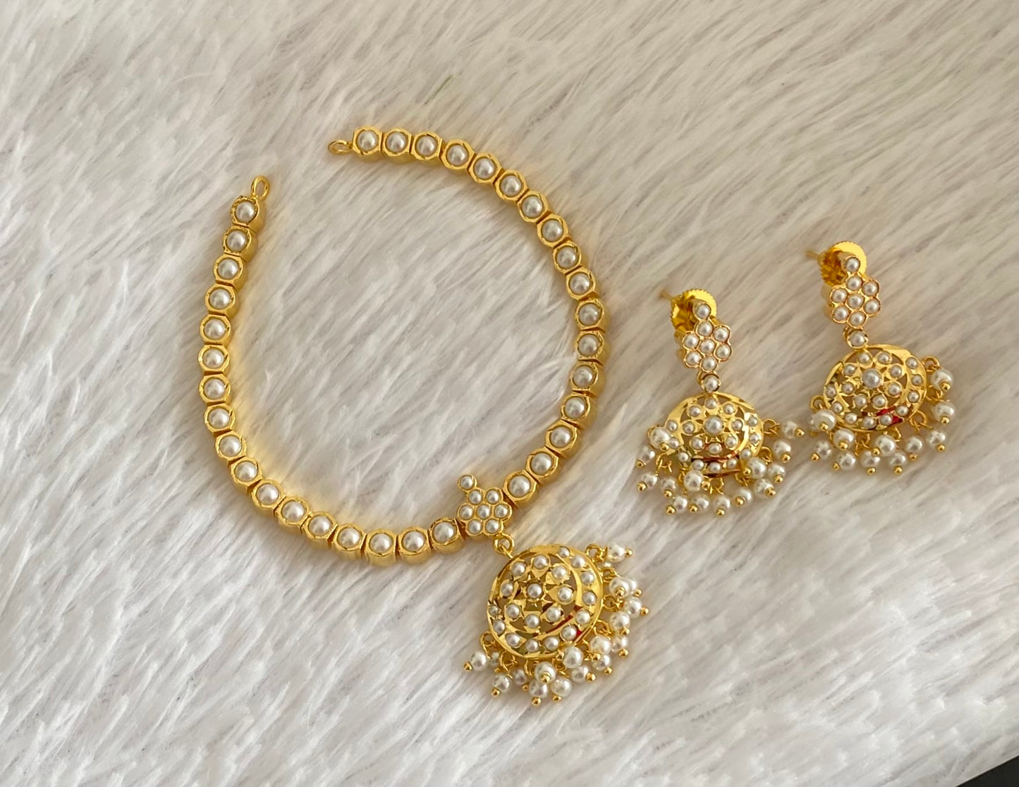 Gold Tone South Indian Style Pearl Attigai/Necklace Set DJ28345