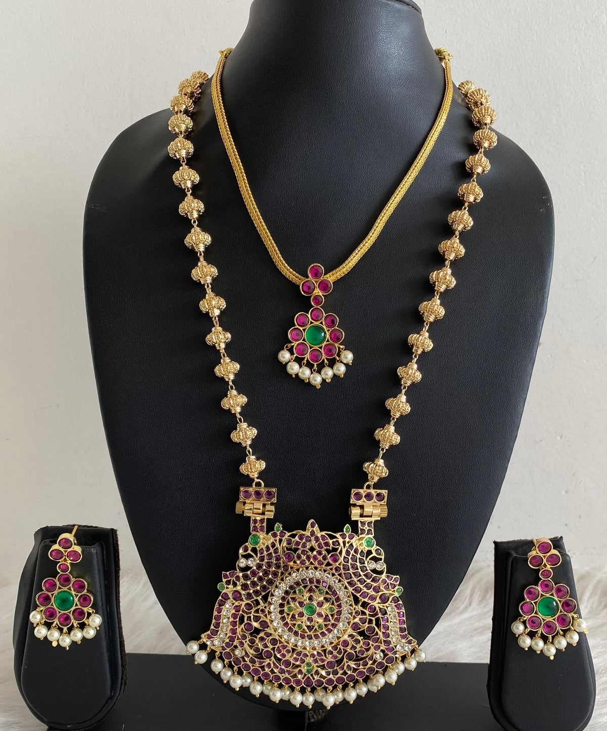 Gold tone precious kemp-green-white pearl peacock nakshi beaded combo set dj-54941